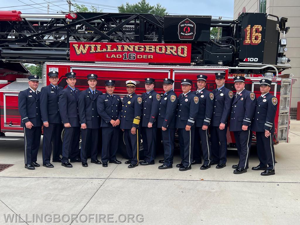 Group picture in front of ladder 1615.