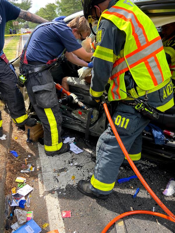 Firefighters extricating on an motor vehicle accident.