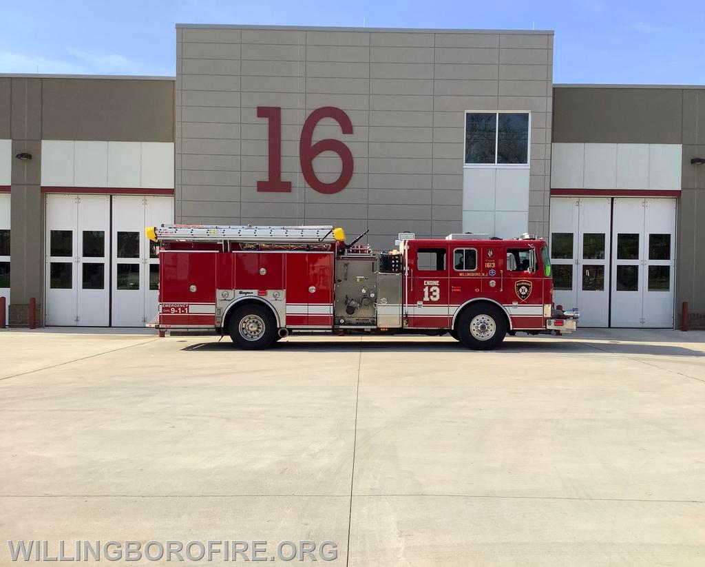 Rescue Engine 1613 - 1999 Seagrave - 1500 GPM Pump, 500 Gallon Water Tank, 5&quot; Hose, RIT, EMS, Holmatro Hydraulic Rescue Equipment 